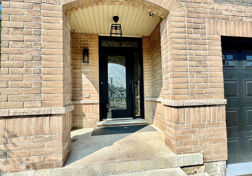 18-silverwood-circle-ajax-ontario-e12523896