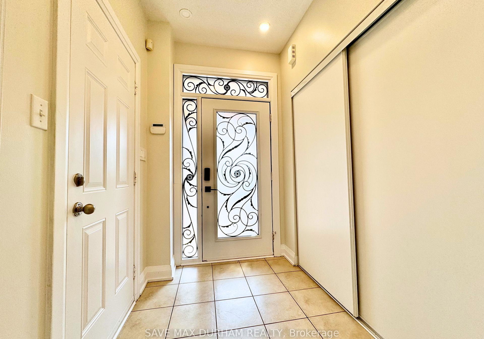 18-silverwood-circle-ajax-ontario-e12523896