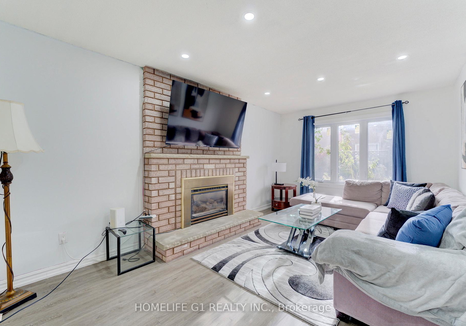 1695-major-oaks-road-pickering-ontario-e12524010