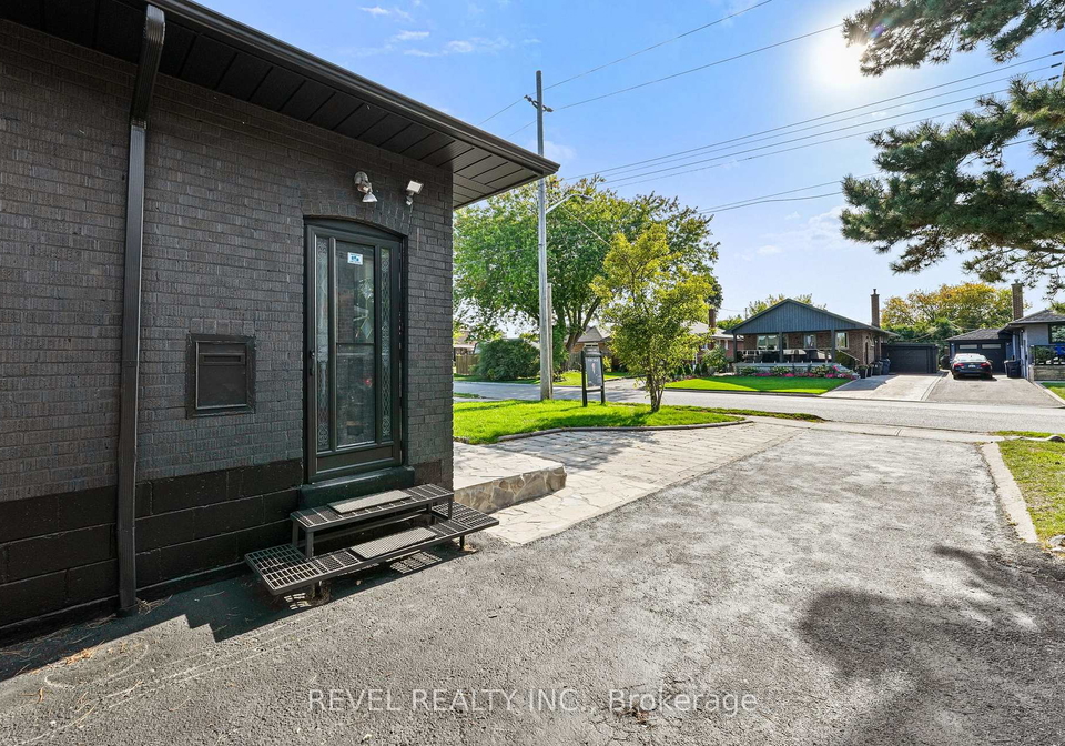 63-crosland-drive-scarborough-ontario-e12525472