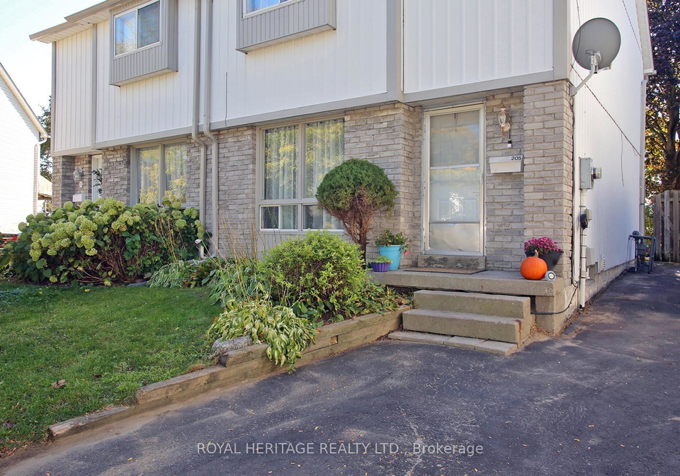 205-northminster-court-oshawa-ontario-e12526584