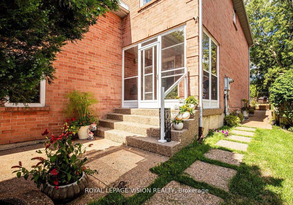 28-valley-centre-drive-scarborough-ontario-e12526790