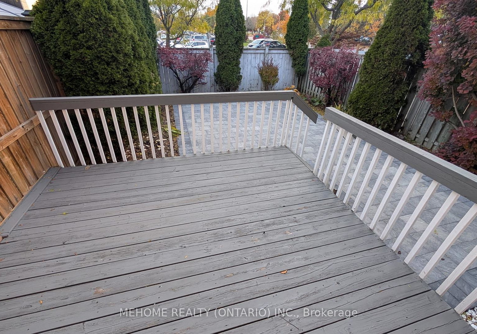 1505-avonmore-square-pickering-ontario-e12526990