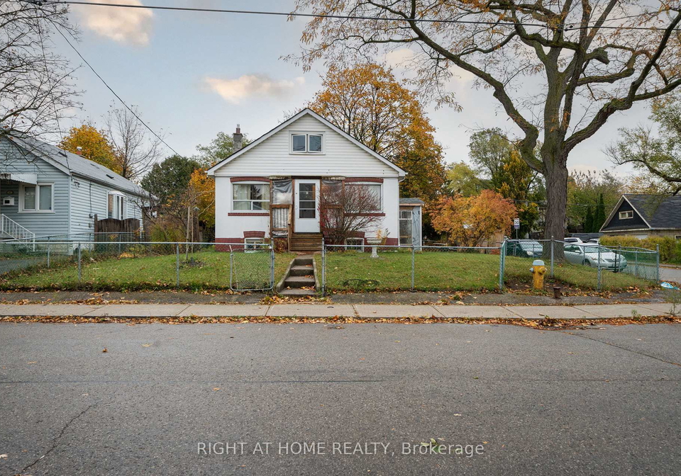 41-bexhill-avenue-scarborough-ontario-e12527524