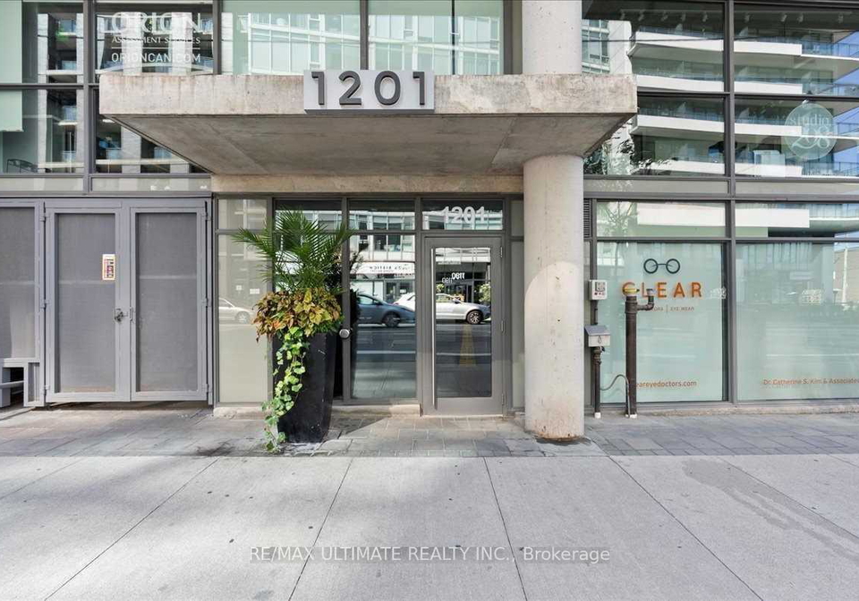 1201-dundas-street-e-toronto-ontario-e12528468