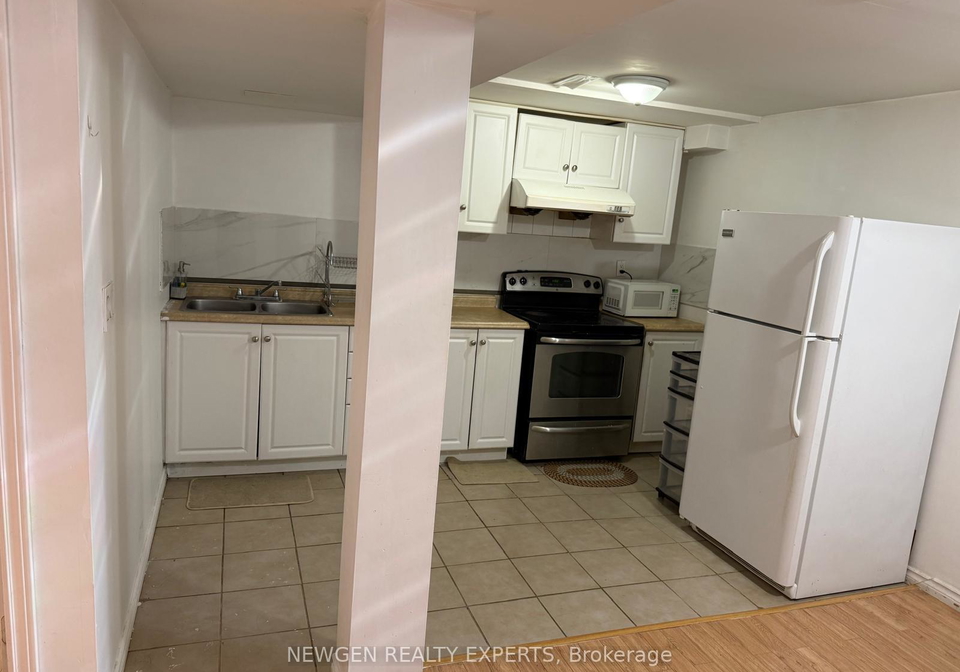 3-lowcrest-boulevard-scarborough-ontario-e12529962