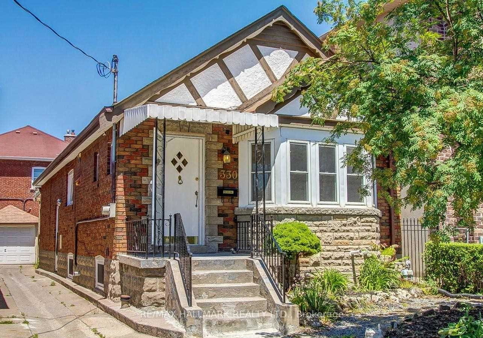 330-sammon-avenue-east-york-ontario-e12530072