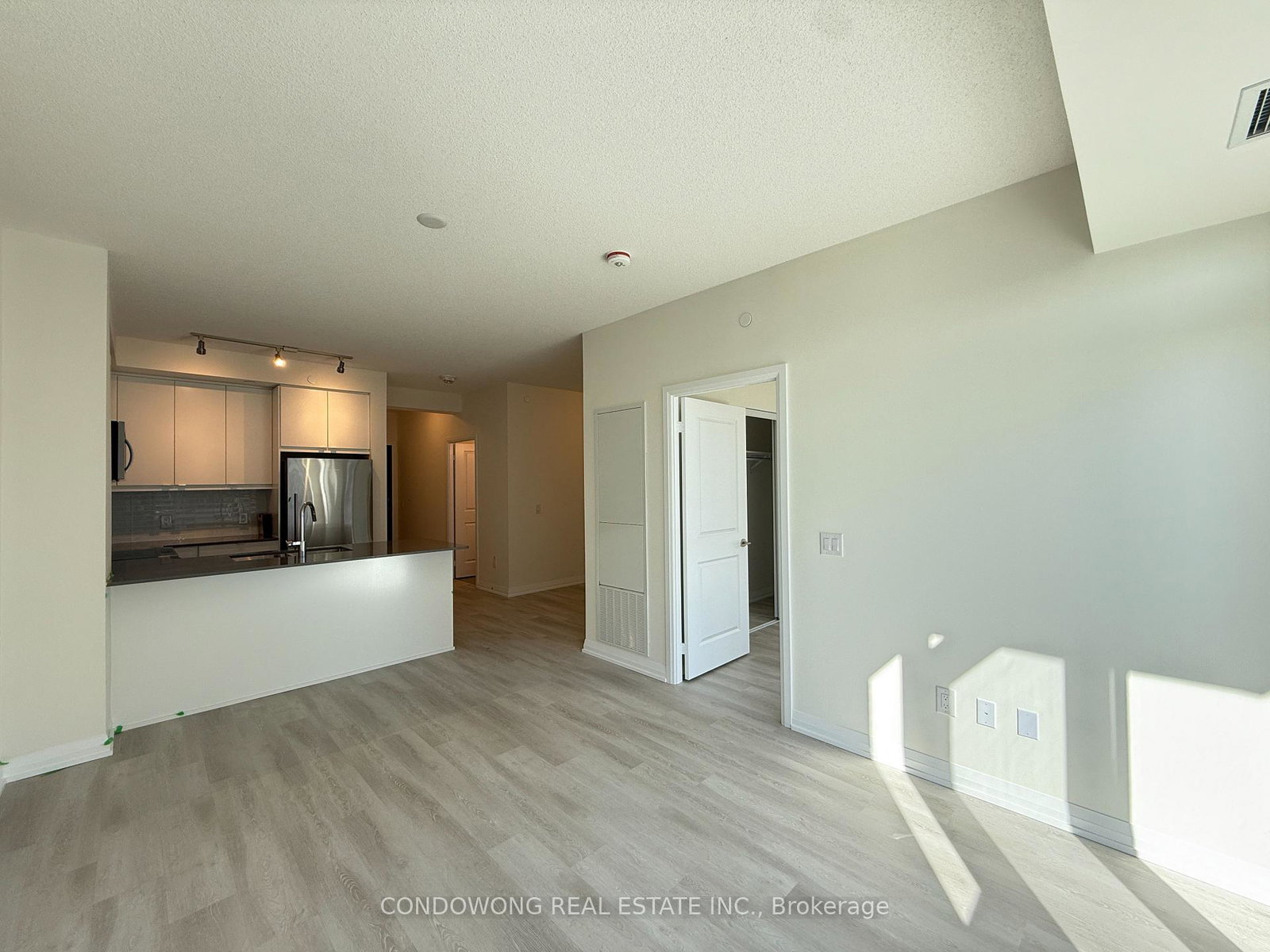 3270-sheppard-avenue-e-scarborough-ontario-e12530700