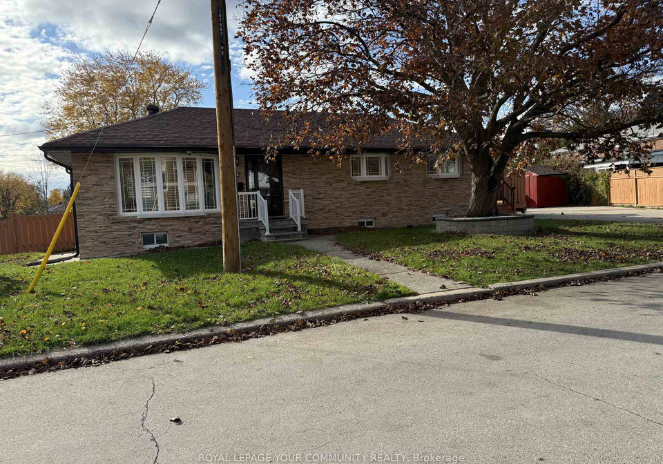 2-mackinac-crescent-scarborough-ontario-e12531314