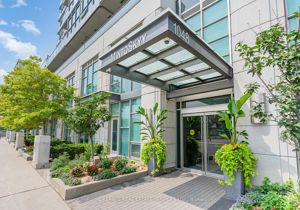 1048-broadview-avenue-east-york-ontario-e12531614