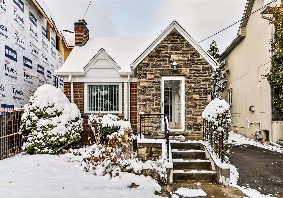 14-dustan-crescent-east-york-ontario-e12533780