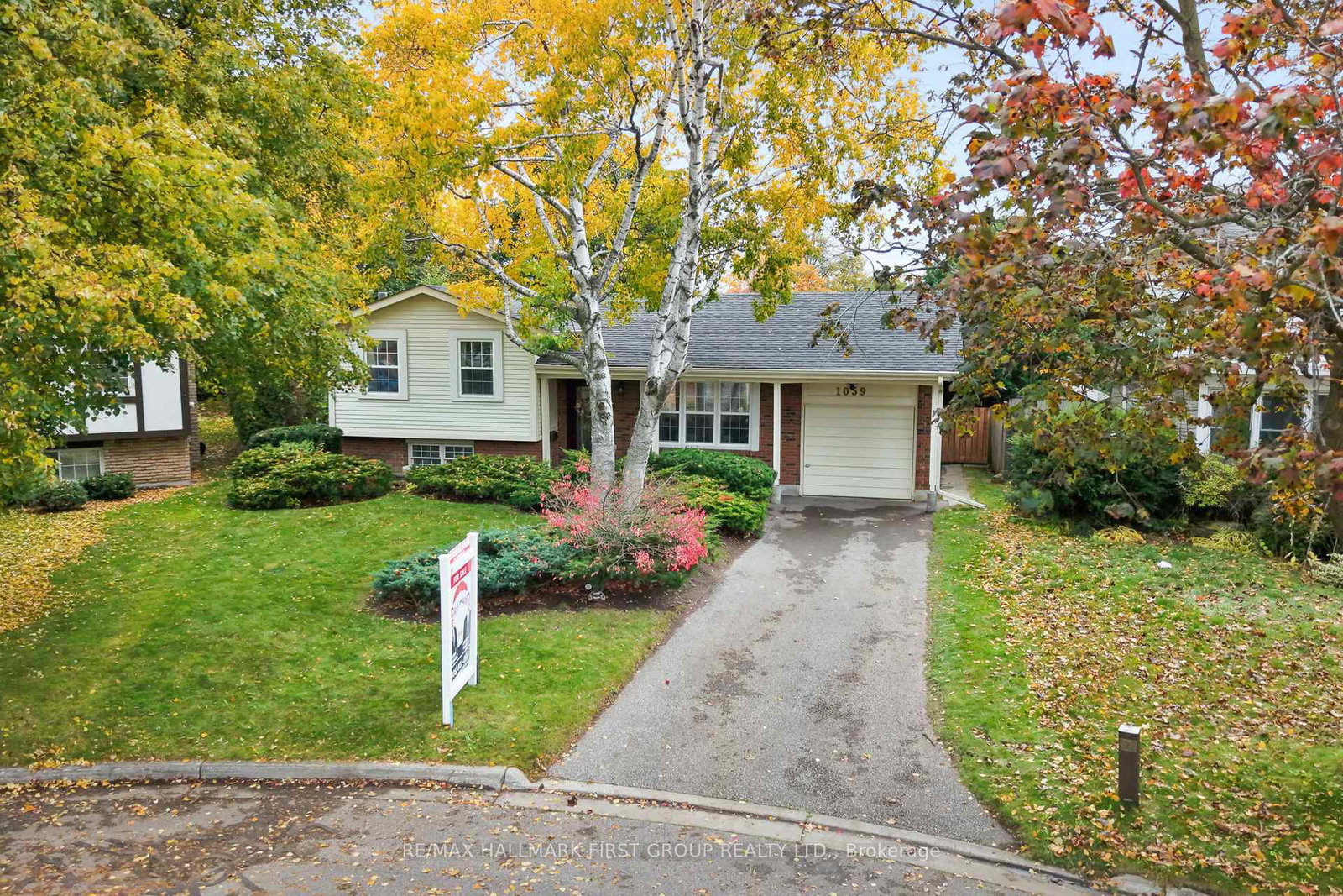 1059-basswood-court-oshawa-ontario-e12534182