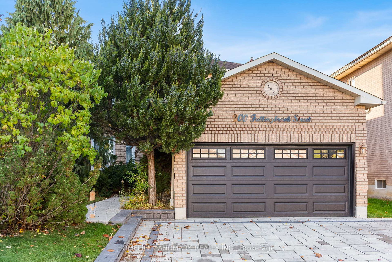 200-fallingbrook-street-whitby-ontario-e12534378