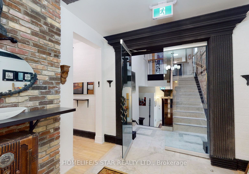 1152-gerrard-street-e-toronto-ontario-e12534696