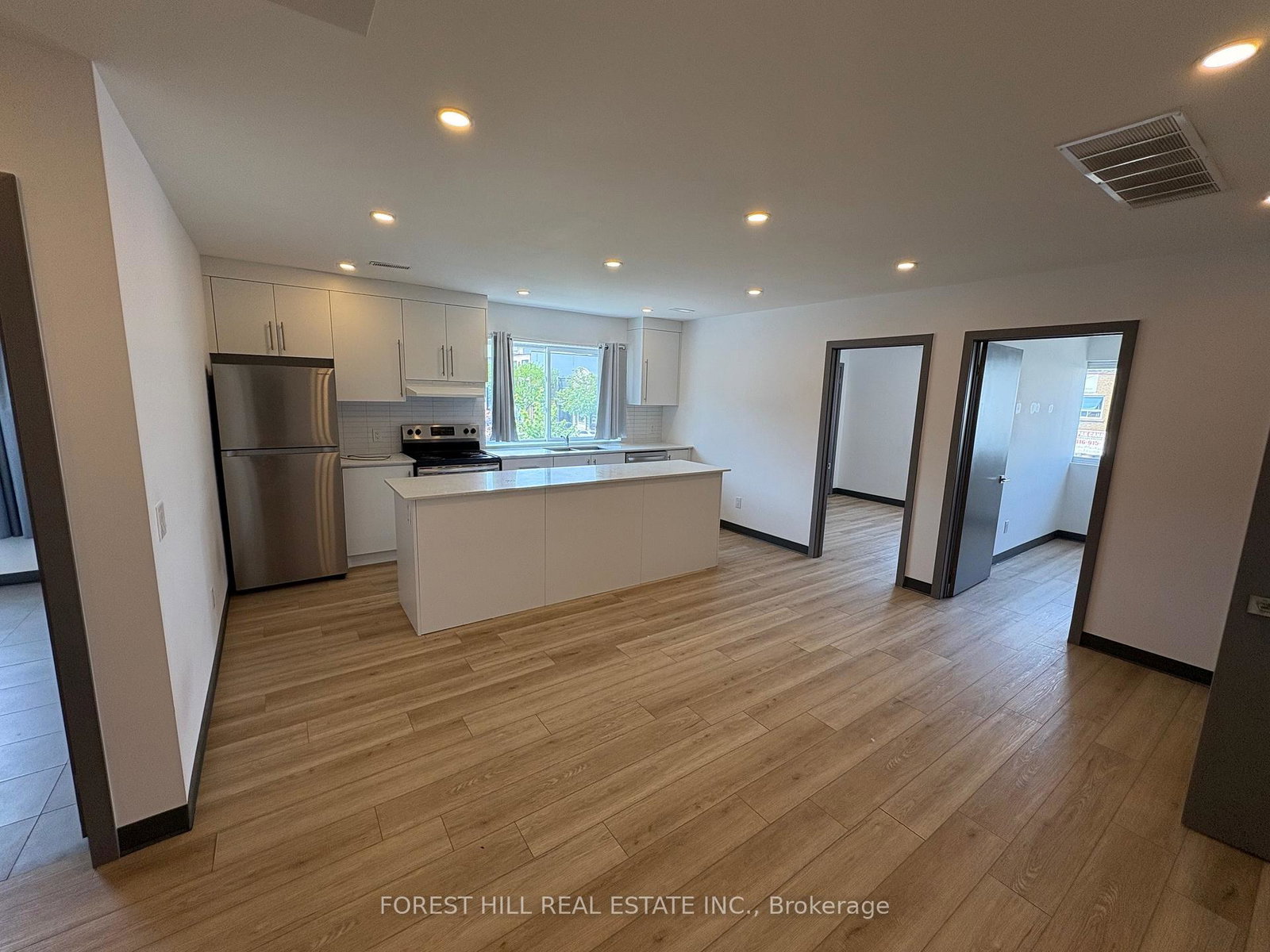 2879-danforth-avenue-toronto-ontario-e12534738