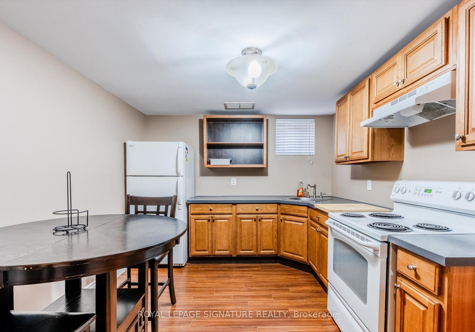 10-dalecliff-crescent-scarborough-ontario-e12536020