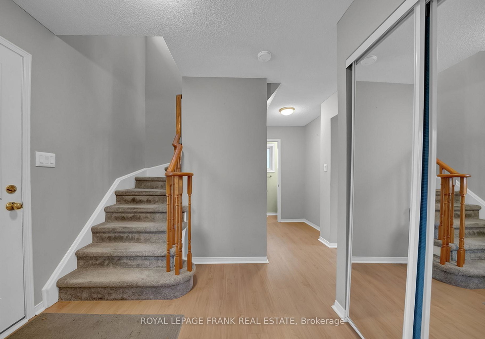 4-barwick-court-whitby-ontario-e12536114