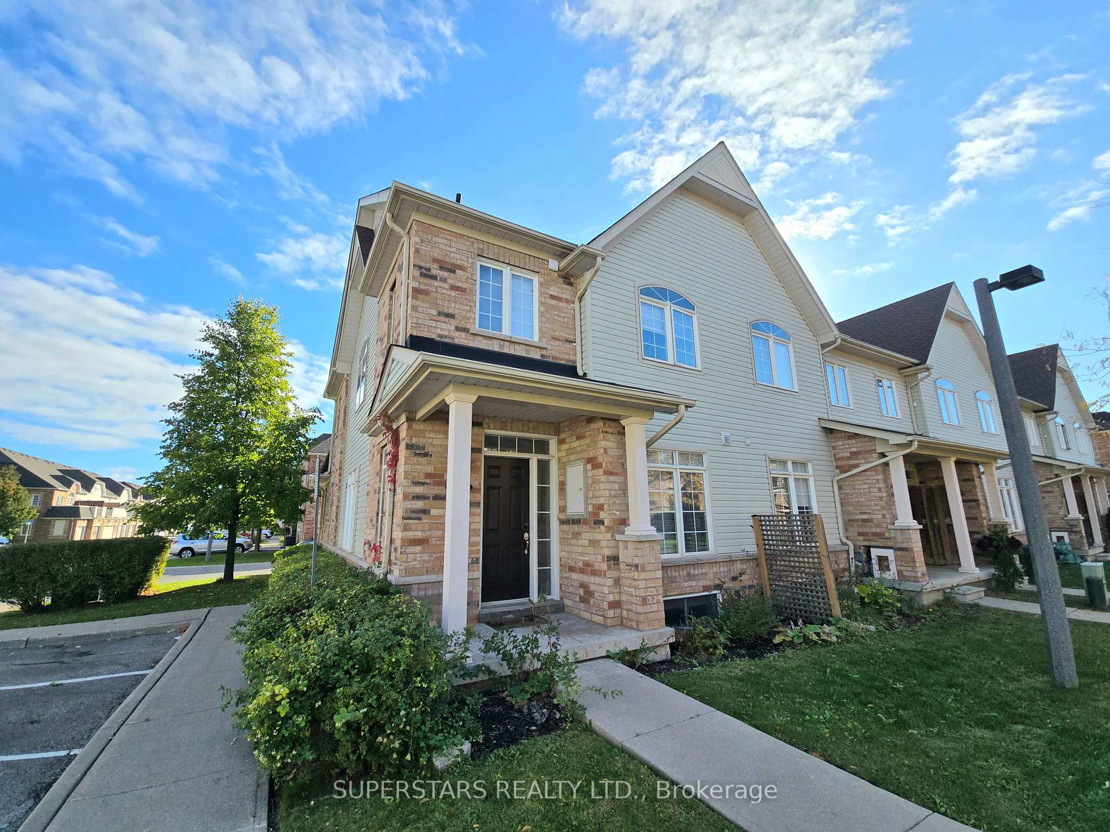 2-cheltonwood-way-whitby-ontario-e12536934