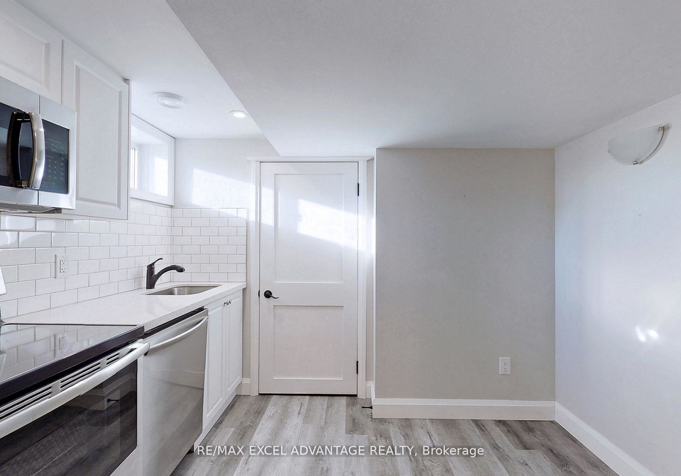 558-adelaide-avenue-w-oshawa-ontario-e12537244