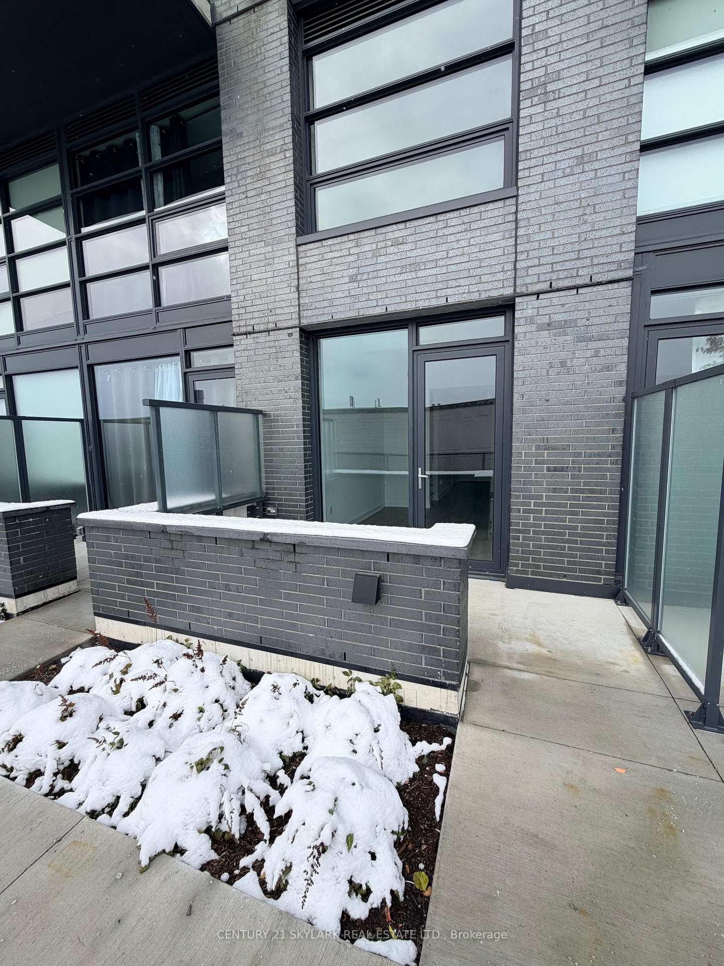 1614-charles-street-whitby-ontario-e12537388