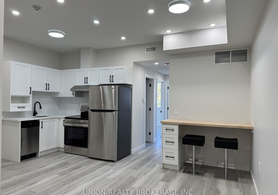 1184-queen-street-e-toronto-ontario-e12537480