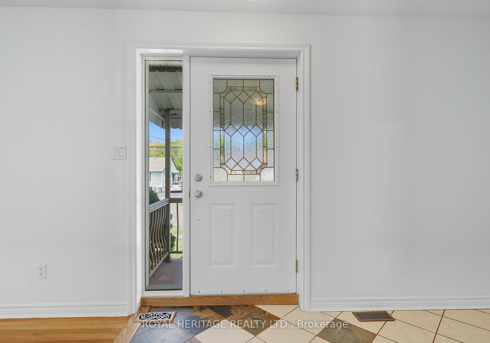 713-burns-street-w-whitby-ontario-e12537632