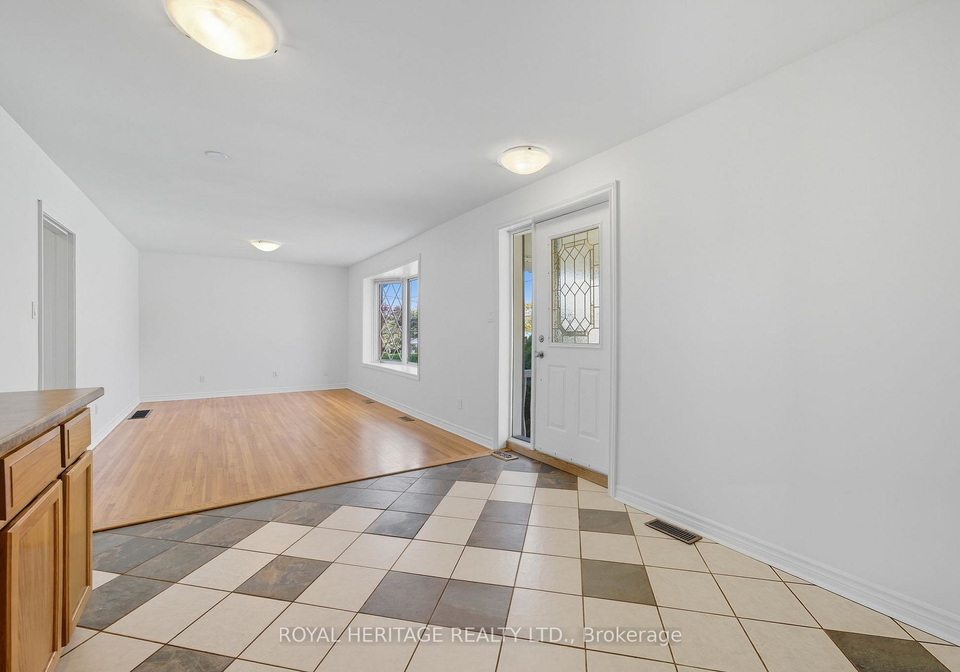 713-burns-street-w-whitby-ontario-e12537632