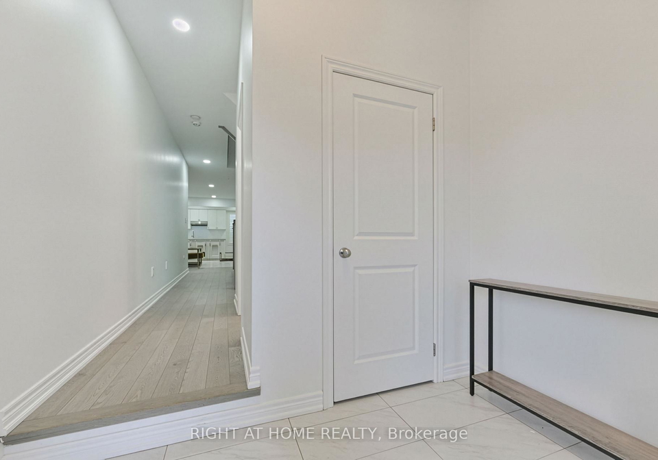 92-conarty-crescent-whitby-ontario-e12537664