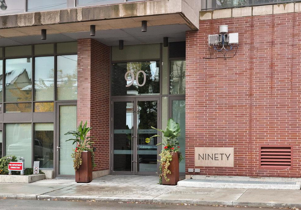 90-broadview-avenue-toronto-ontario-e12537682