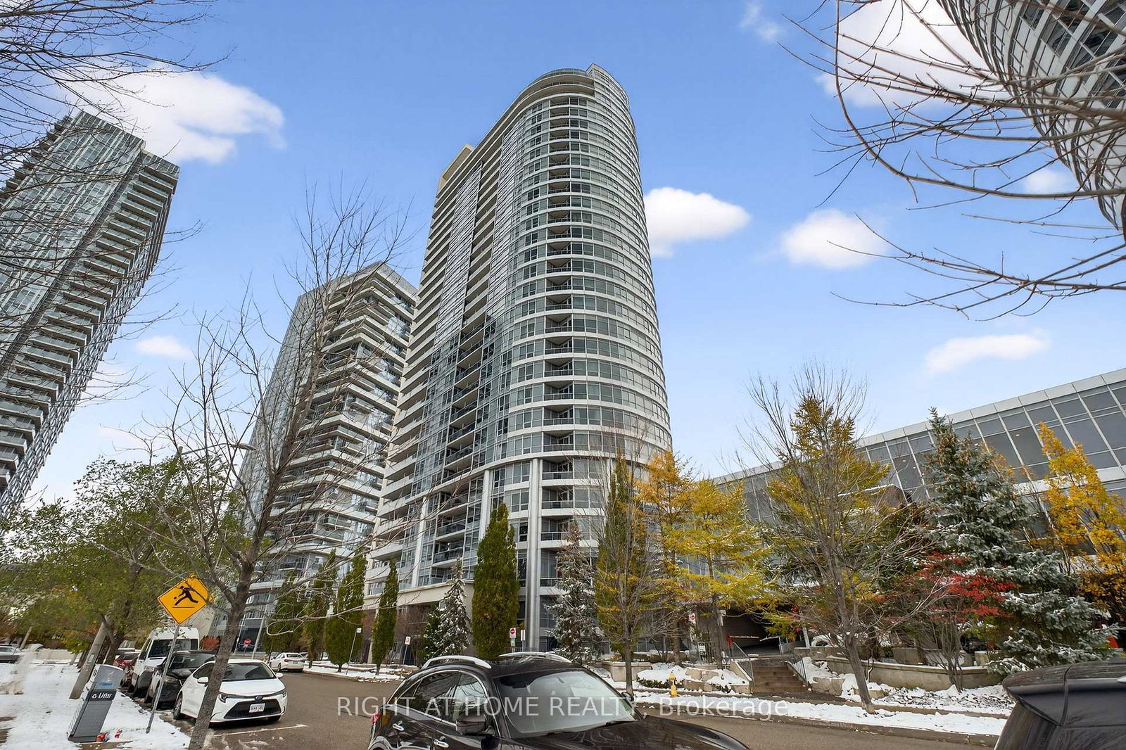 181-village-green-square-scarborough-ontario-e12538212