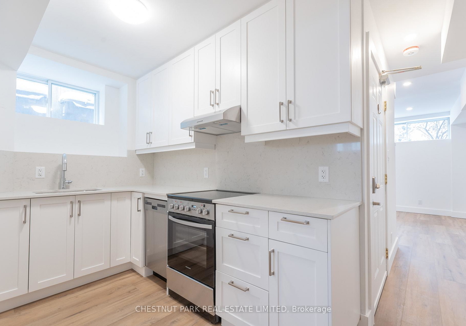 174-wheeler-avenue-toronto-ontario-e12538316