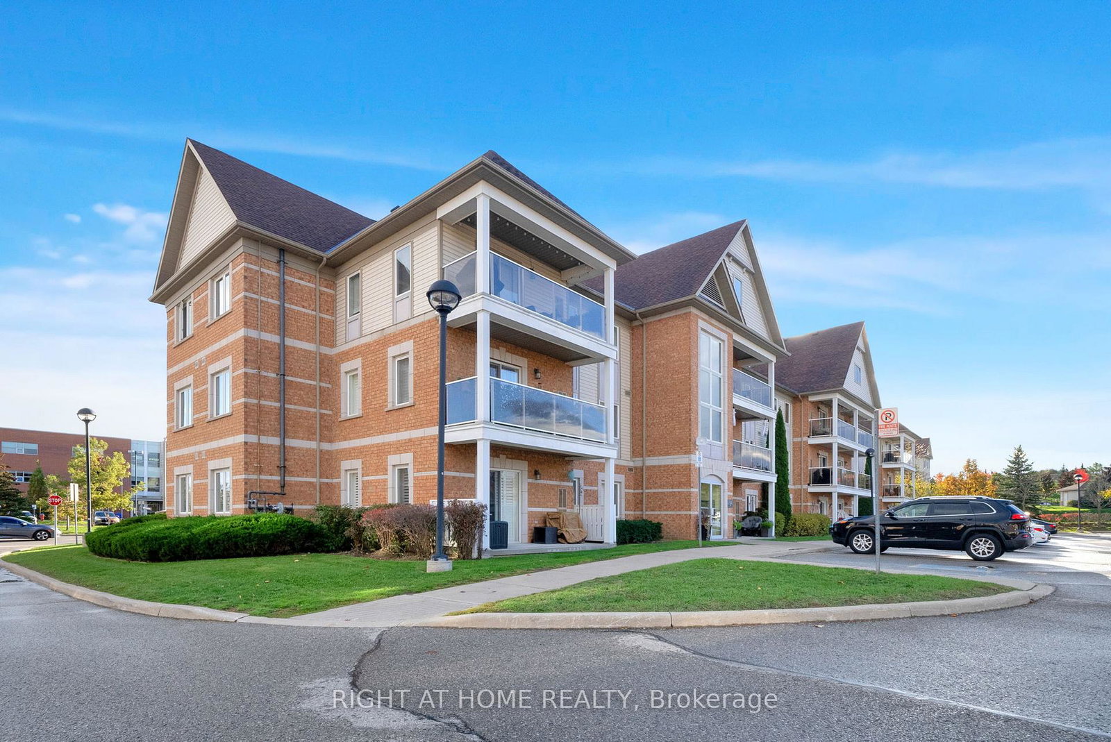 132-aspen-springs-drive-clarington-ontario-e12539432