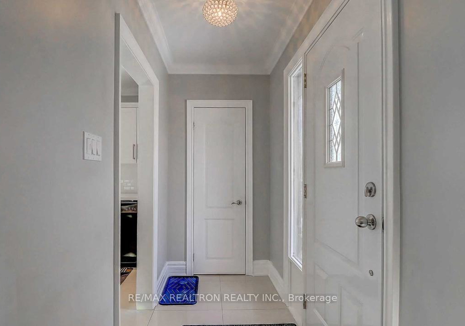 611-newman-crescent-whitby-ontario-e12541664