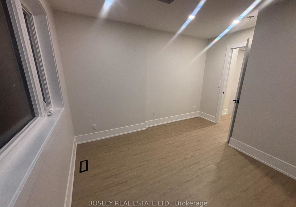 686-rhodes-avenue-toronto-ontario-e12541904