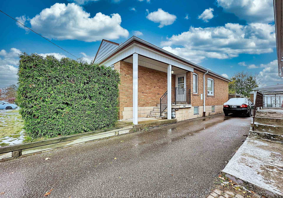23-wisteria-road-scarborough-ontario-e12542284