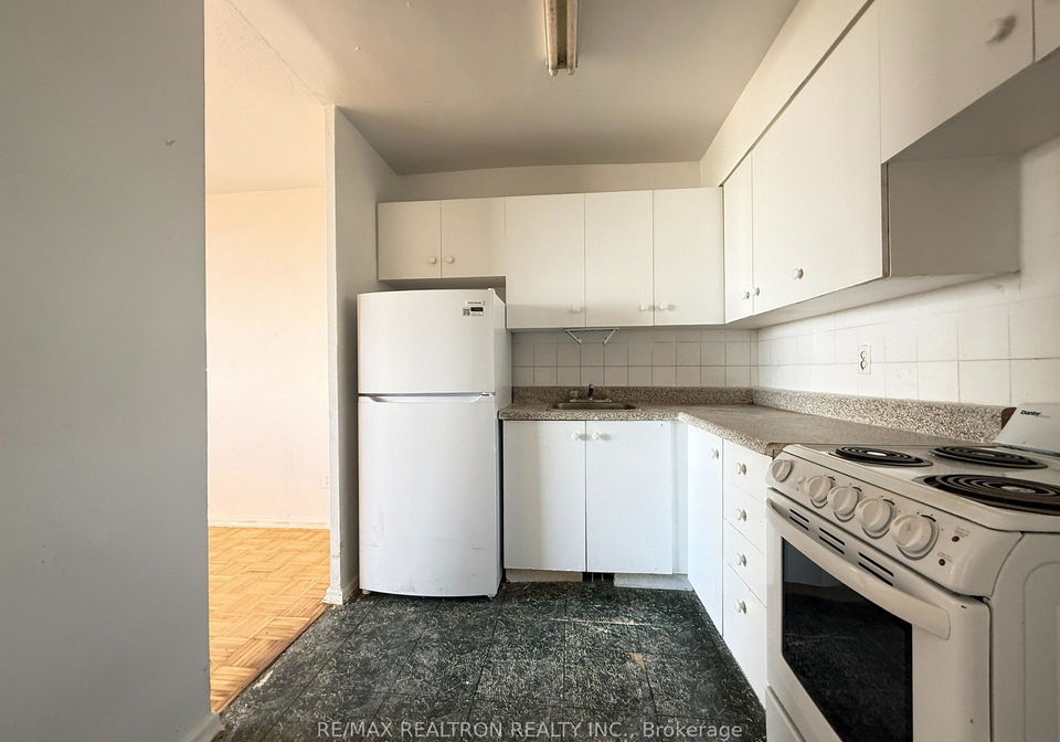 500-dawes-road-east-york-ontario-e12543270