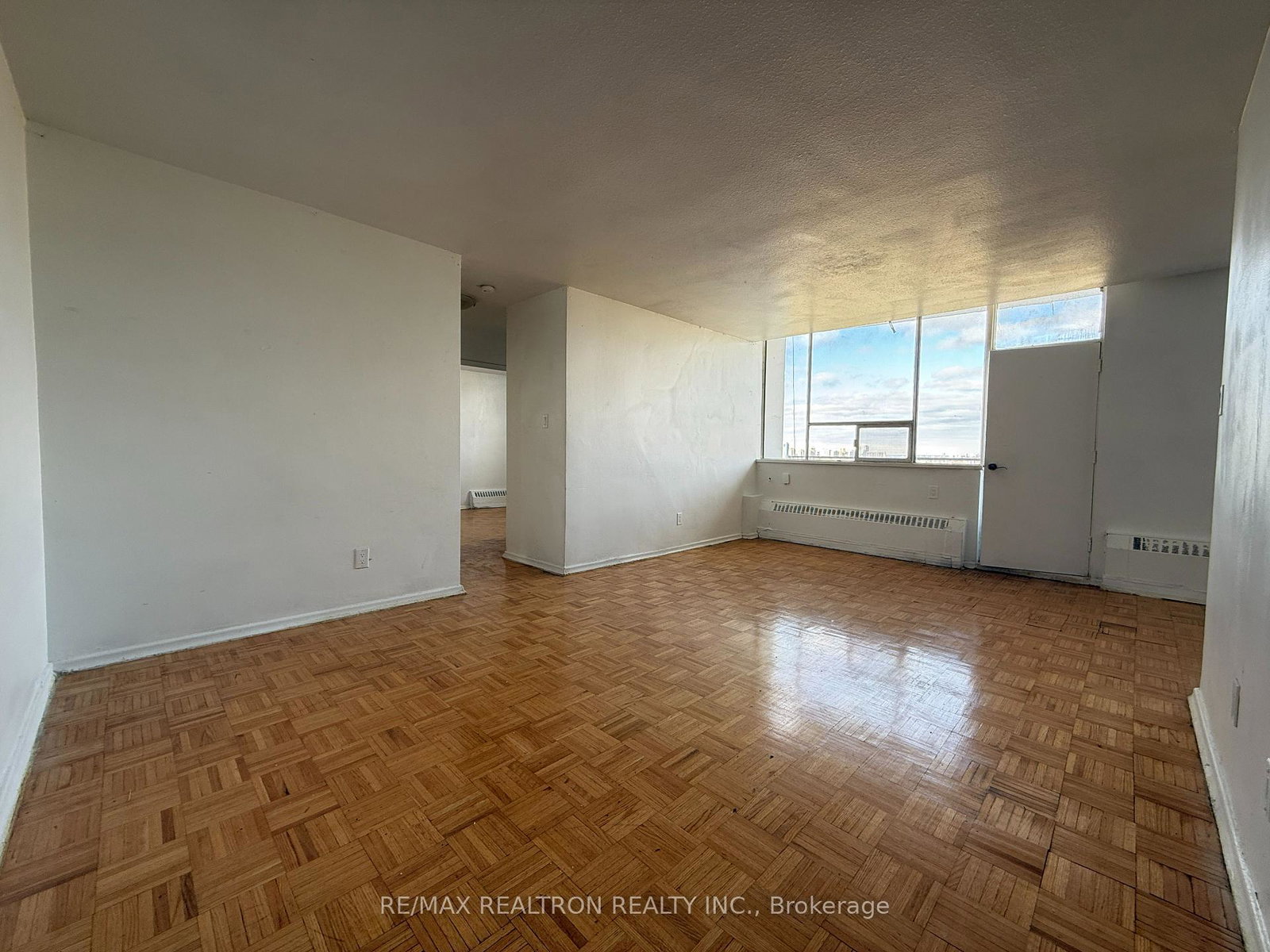 500-dawes-road-east-york-ontario-e12543276