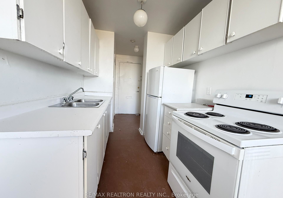 500-dawes-road-east-york-ontario-e12543284