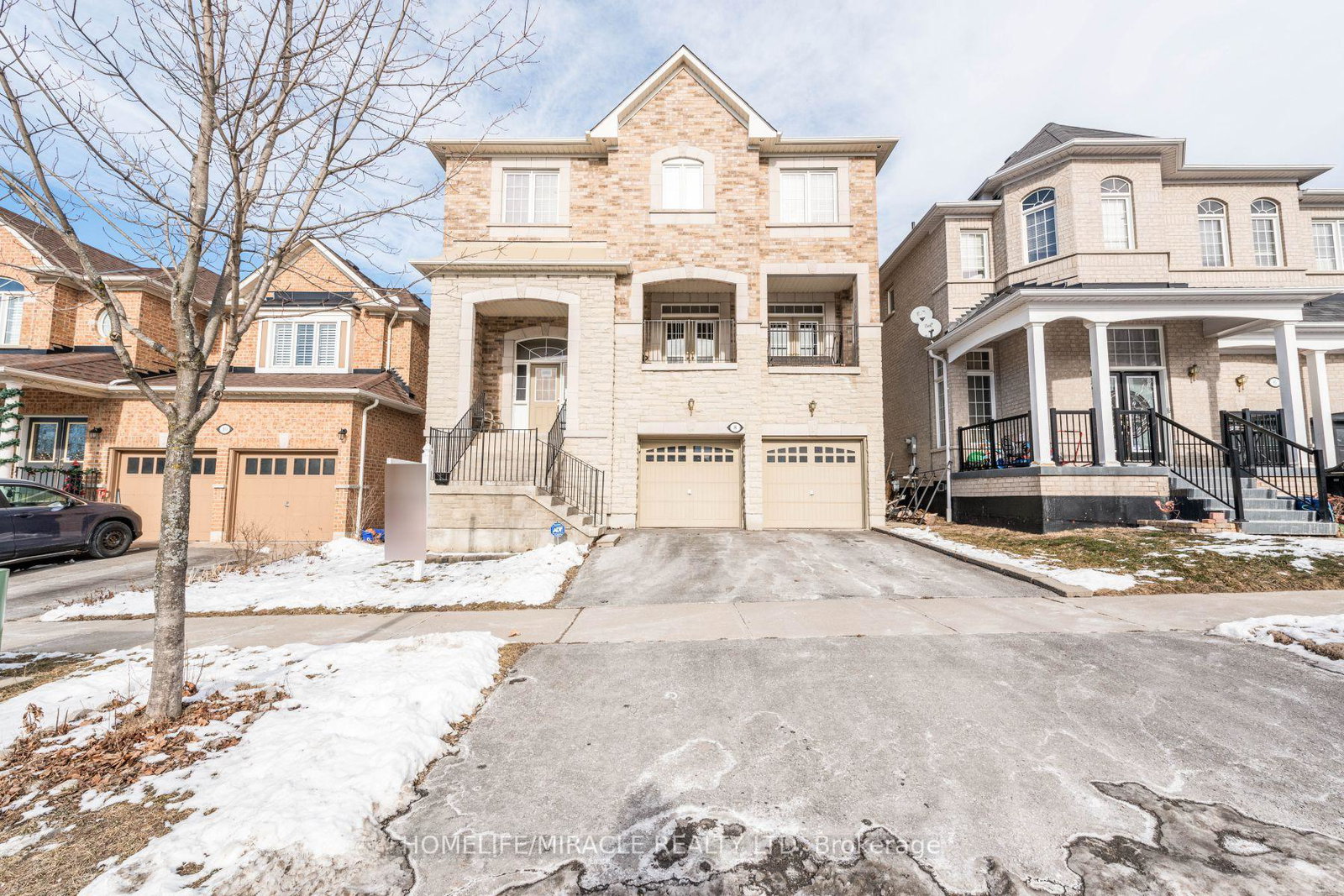 8-solway-crescent-ajax-ontario-e12543322