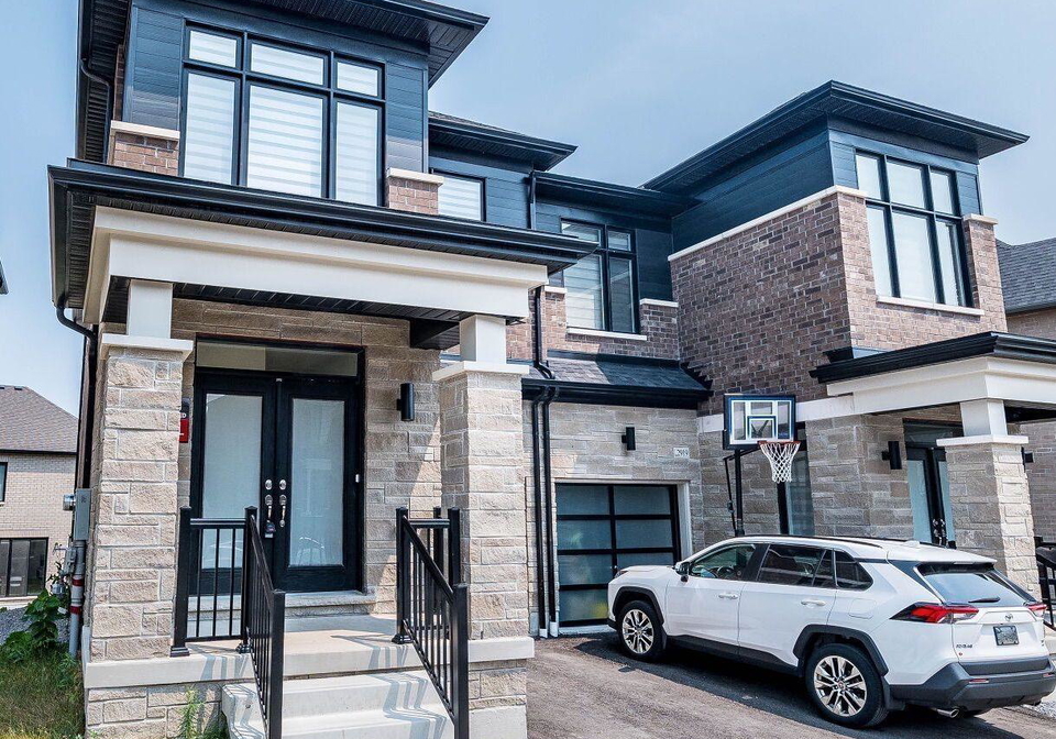 2921-nakina-street-pickering-ontario-e12543582