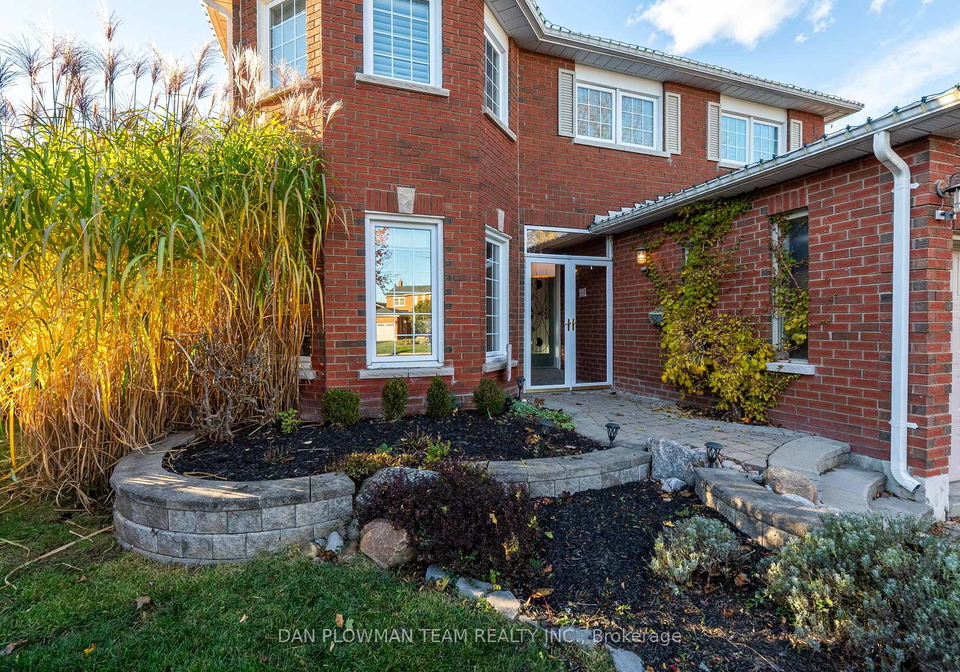 8-aldcroft-crescent-clarington-ontario-e12544560