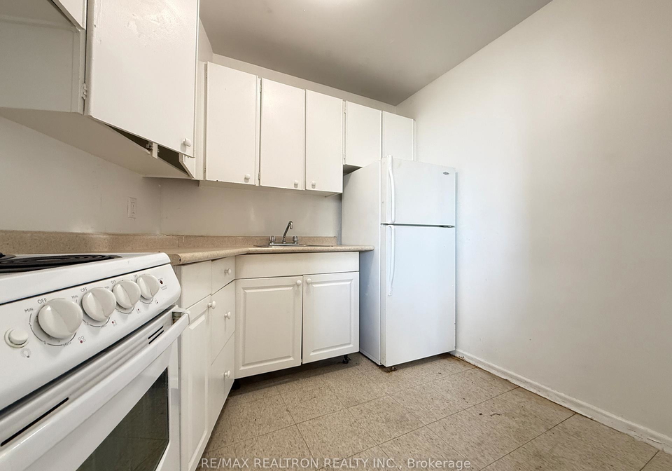 500-dawes-road-east-york-ontario-e12545082