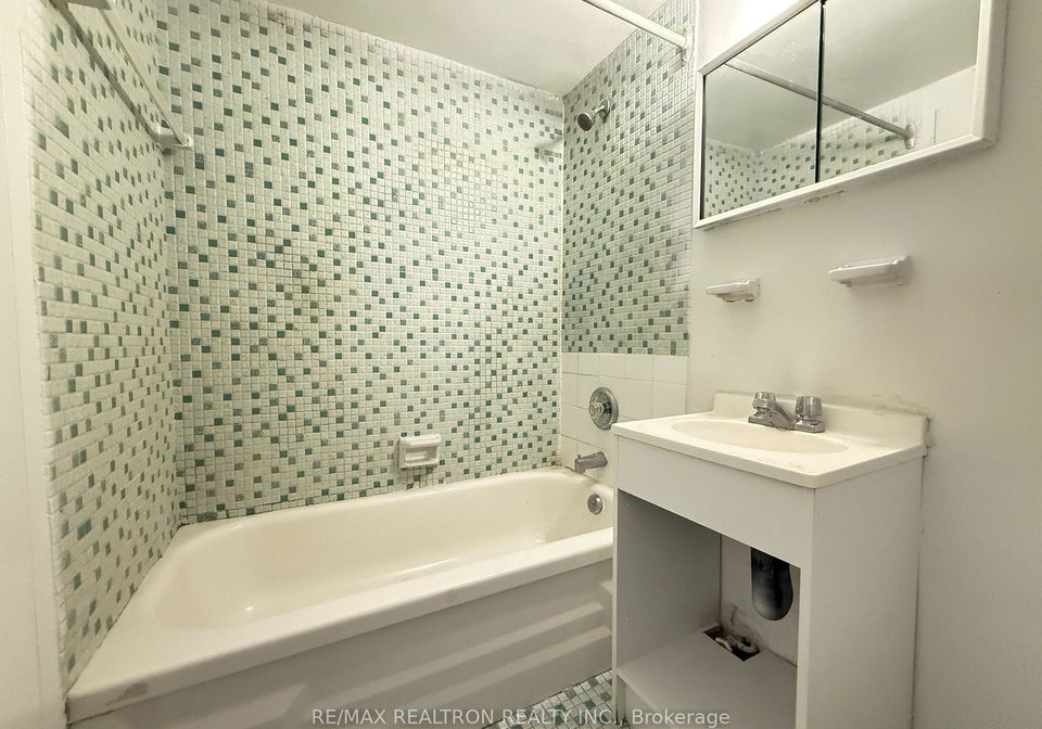 500-dawes-road-east-york-ontario-e12545140