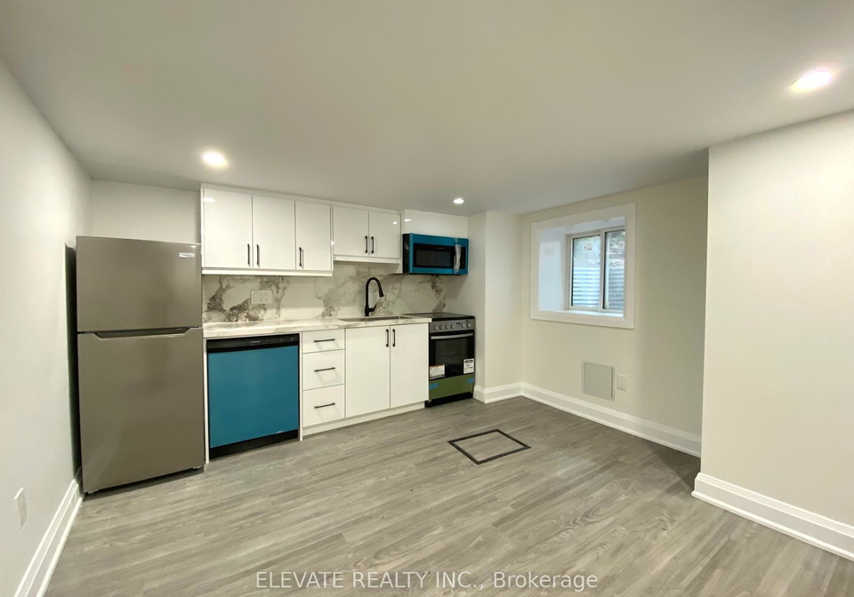 19-lesmount-avenue-east-york-ontario-e12545668
