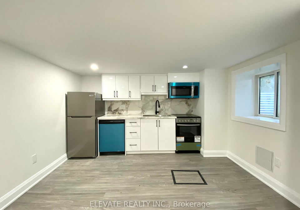 19-lesmount-avenue-east-york-ontario-e12545668