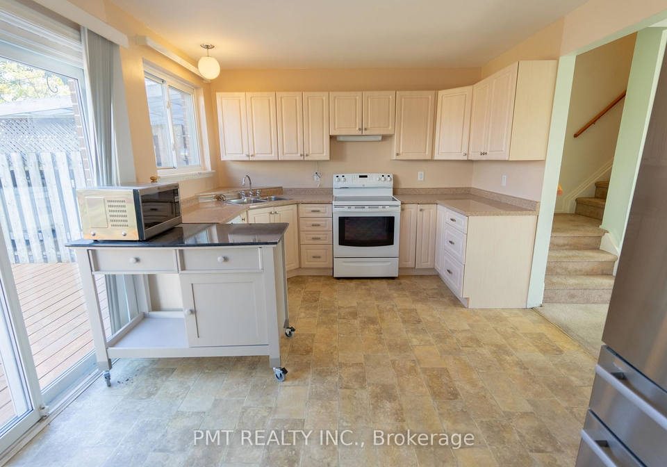 728-krosno-boulevard-pickering-ontario-e12546024