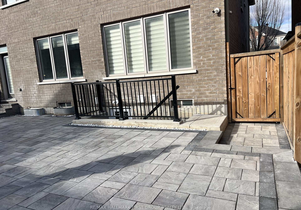 5-fenn-street-ajax-ontario-e12547412