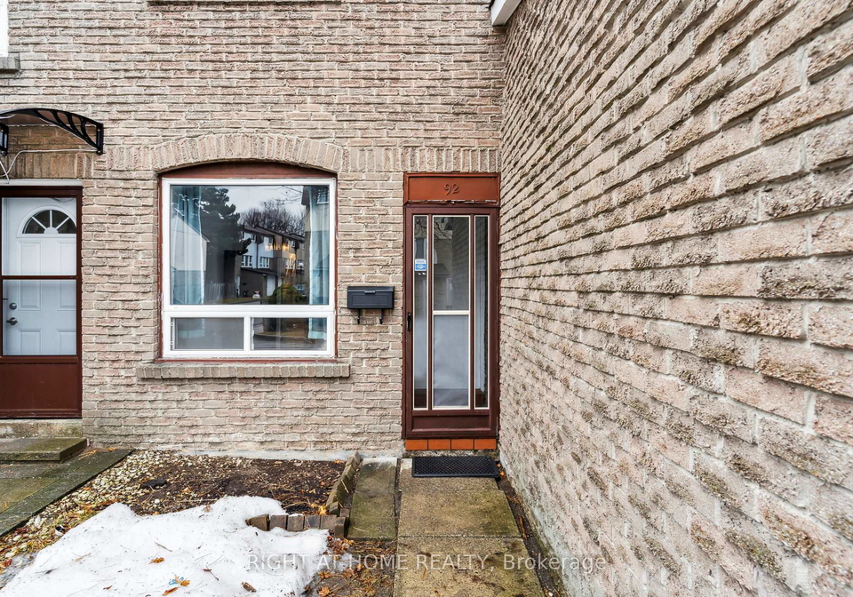 44-chester-le-boulevard-scarborough-ontario-e12548004