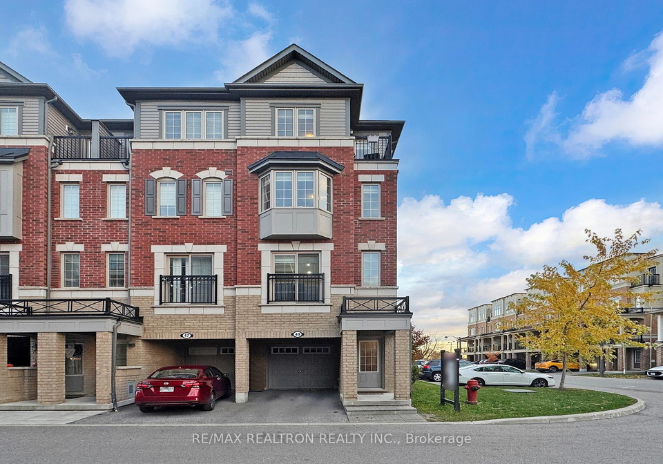 49-filly-path-oshawa-ontario-e12548116