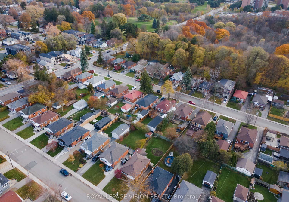 29-donora-drive-east-york-ontario-e12548370